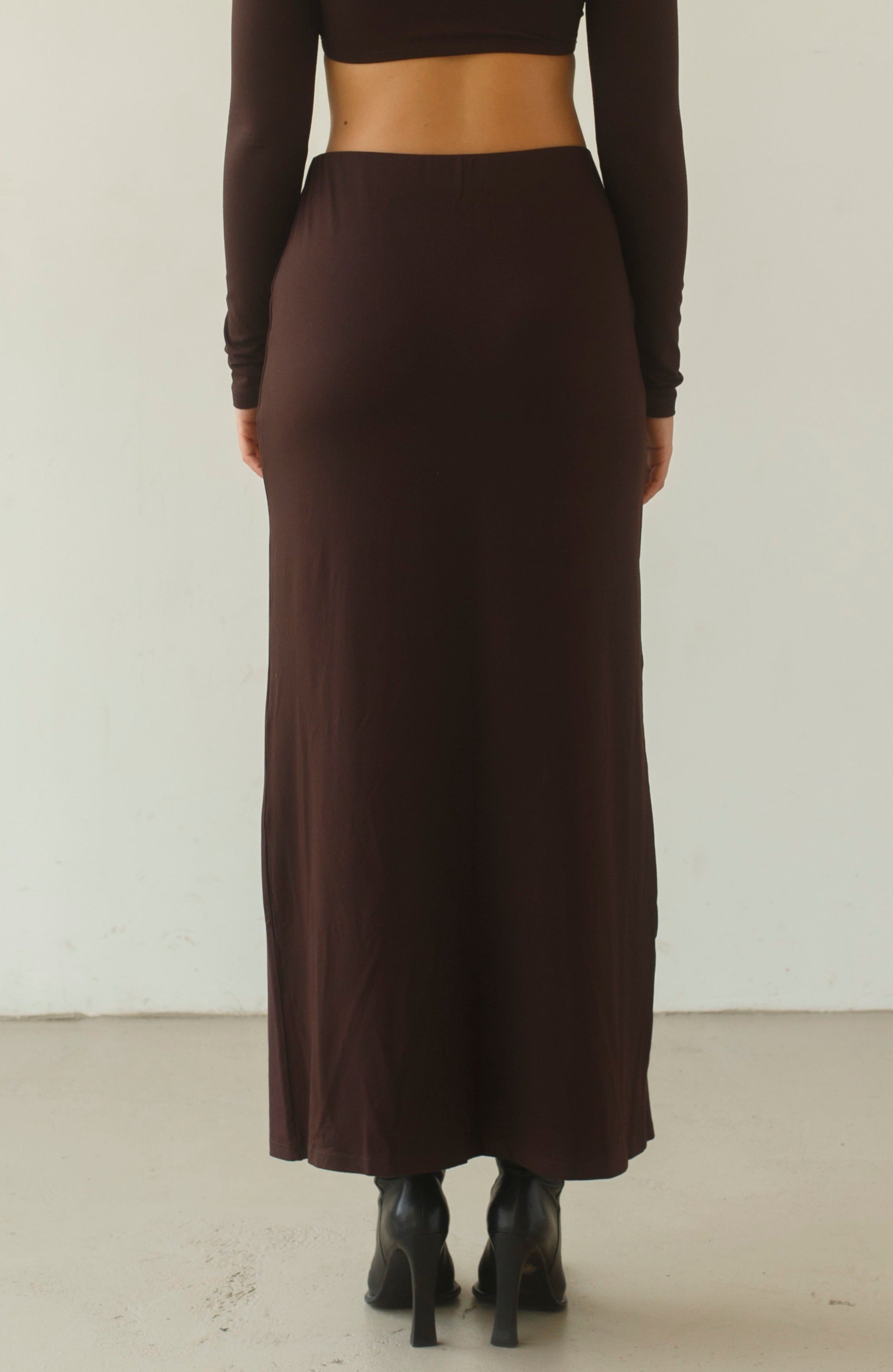 2-way stretch skirt | espresso