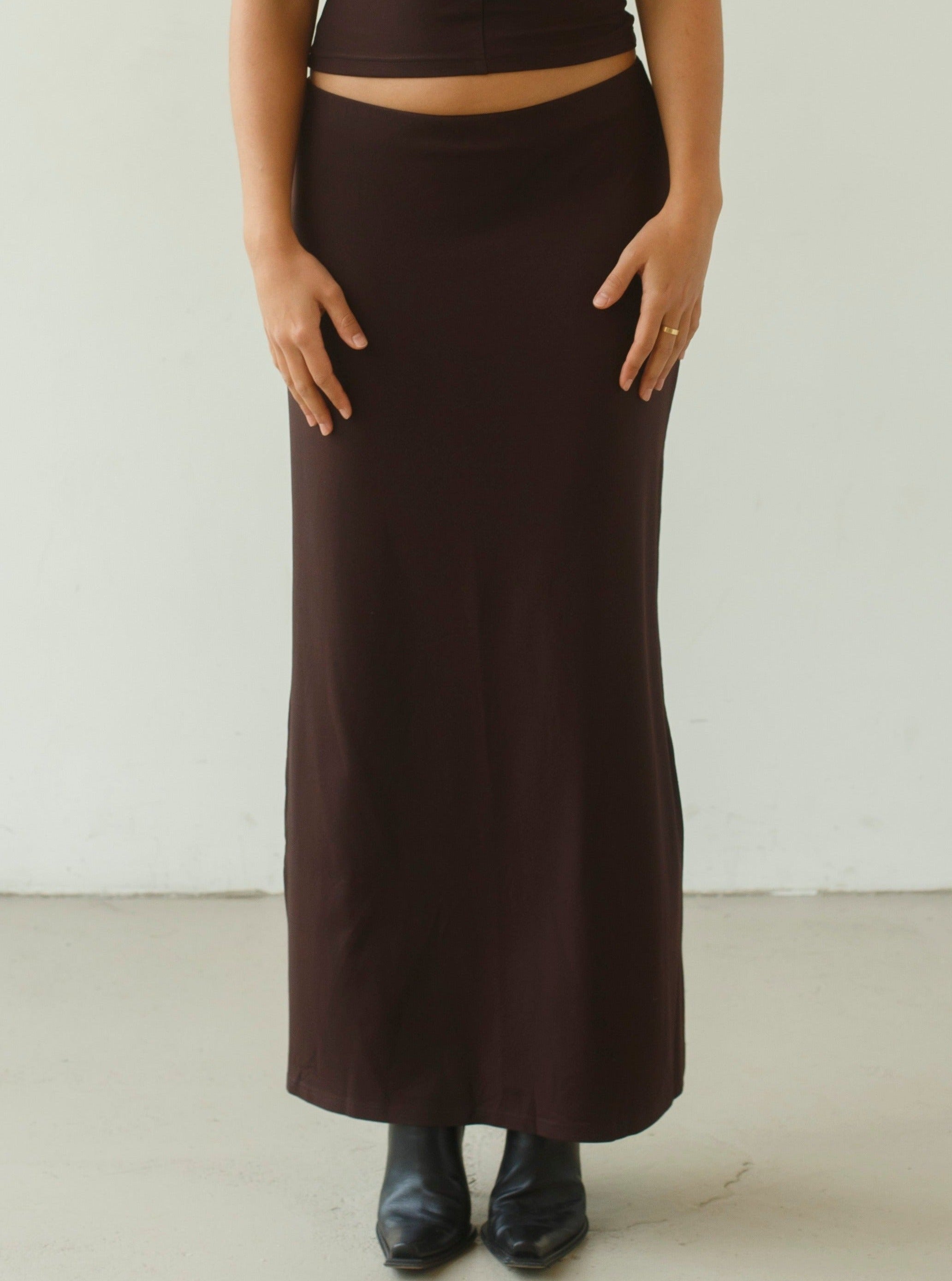 2-way stretch skirt | espresso