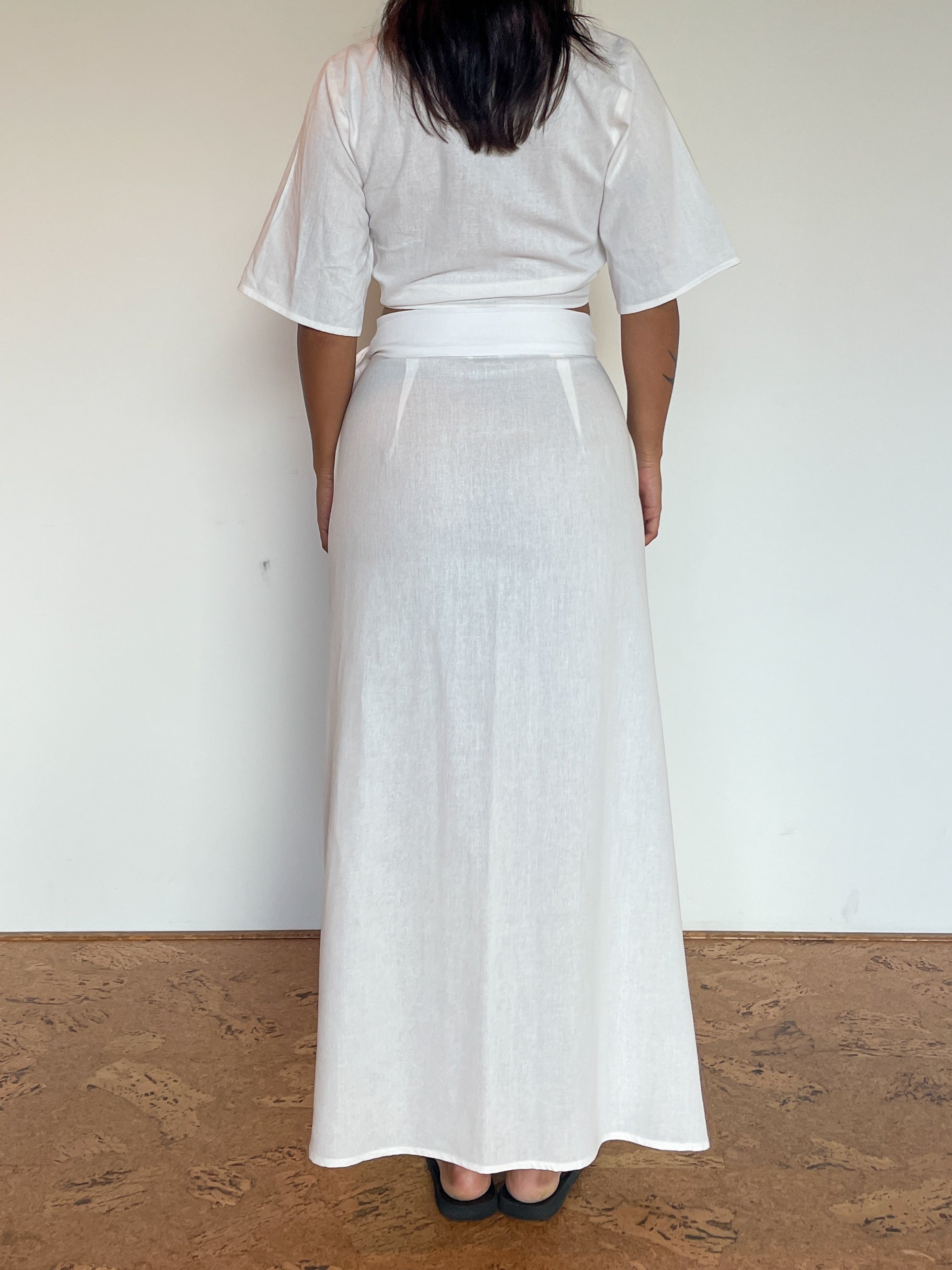 ultimate maxi skirt | white