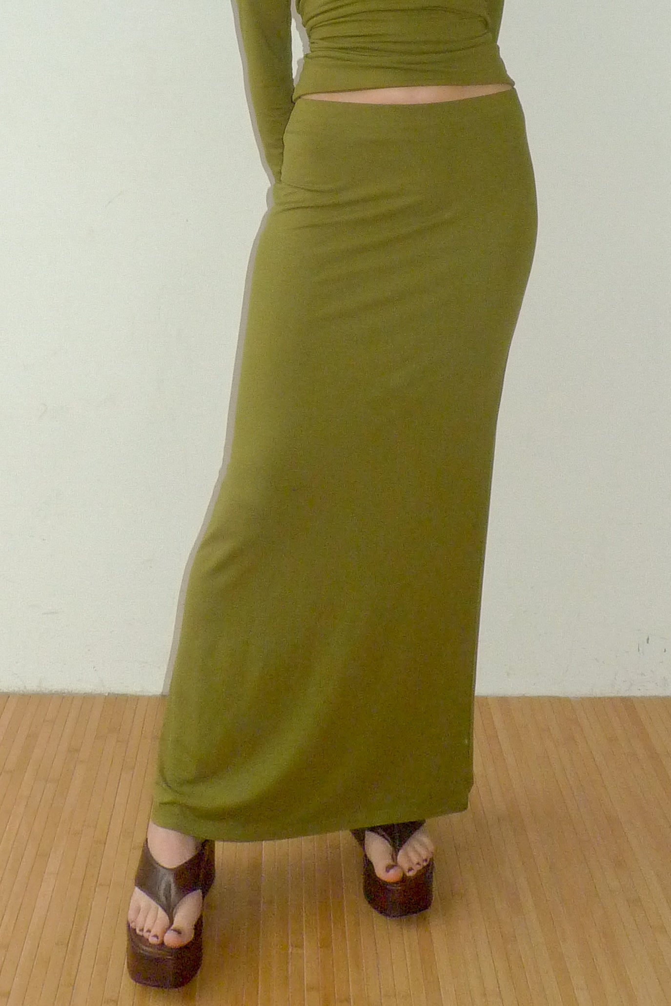 2-way maxi stretch skirt | matcha